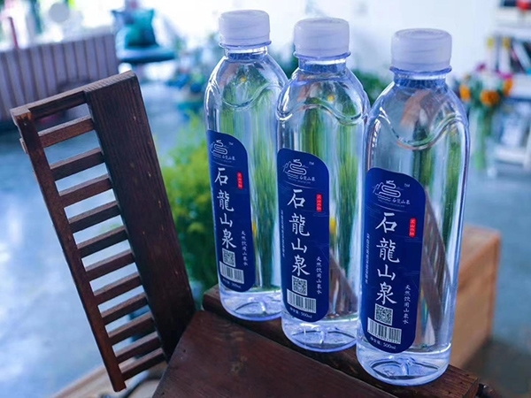 山東礦泉水瓶生產(chǎn)廠(chǎng)家